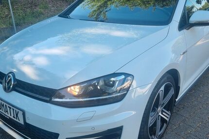 VW Golf 147.000 km 15.990 &euro; Hattersheim am Main 65795