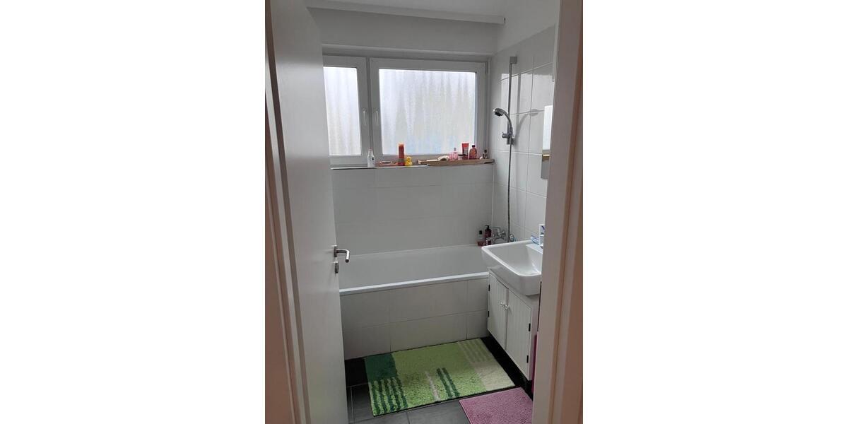 Etagenwohnung Frankfurt am Main Nord-Ost - 3 Zimmer, 82 m&sup2;, 1.150&euro; | Angebot:25632932
