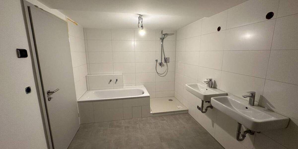 Etagenwohnung Karben Klein-Karben - 3 Zimmer, 170 m&sup2;, 2.050&euro; | Angebot:25665203
