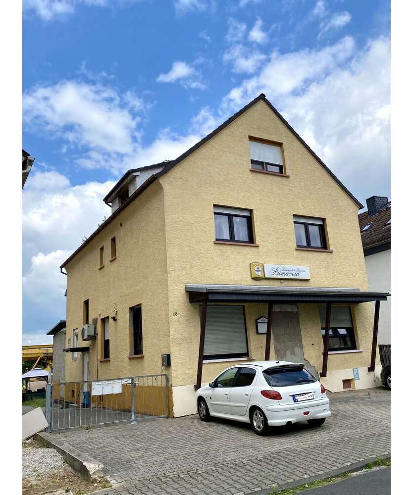 Haus zum Kaufen in Mörfelden-Walldorf 860.000 € 281 m²