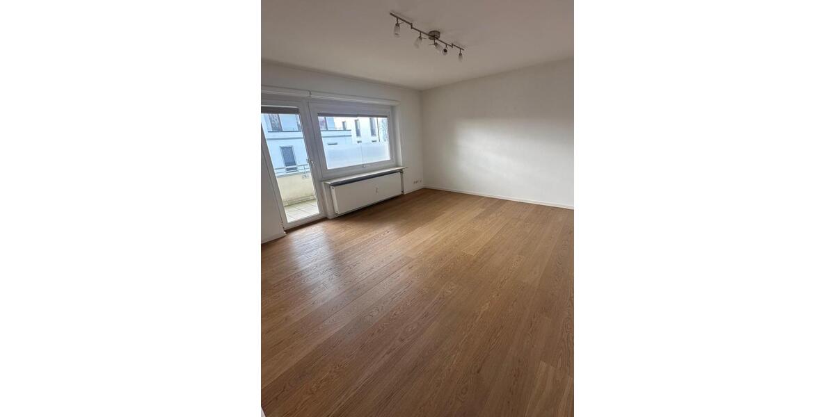 Etagenwohnung Frankfurt am Main Innenstadt 3 - 2 Zimmer, 61 m&sup2;, 900&euro; | Angebot:25574978