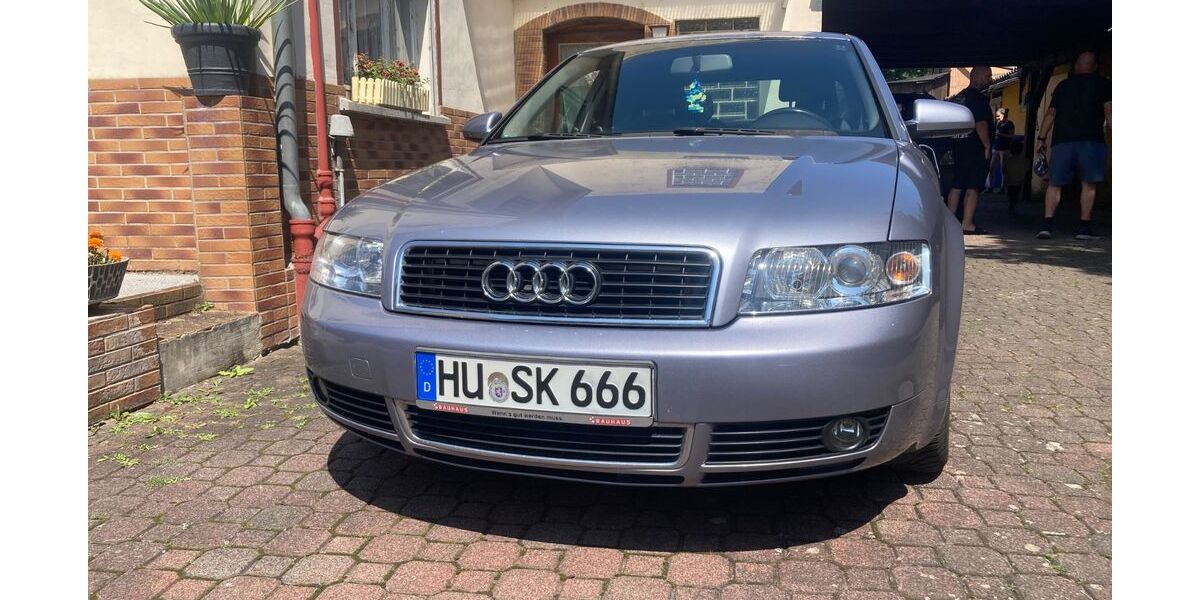 Audi A4 141.000 km 4.400 &euro; Hanau 63454