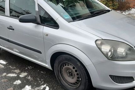 Opel Zafira 207.000 km 1.000 &euro; Frankfurt 65936