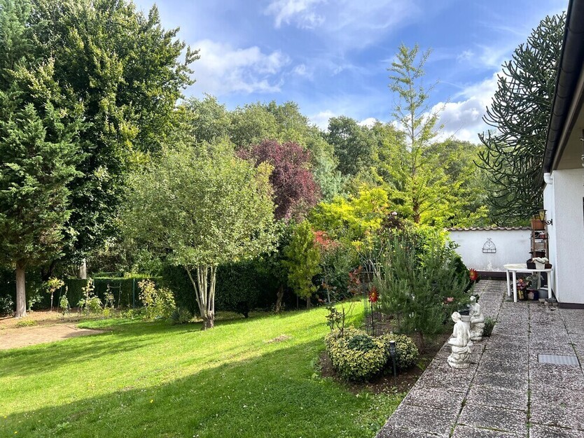 Zwei getrennte Wohnungen in einem Haus – charmantes Zweiparteien in bester Lage von Mühlheim!