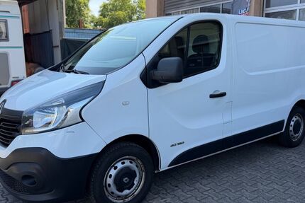 Renault Trafic 150.000 km 7.990 &euro; Frankfurt am Main 65933