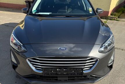 Ford Focus 88.000 km 9.999 &euro; Rosbach 61191