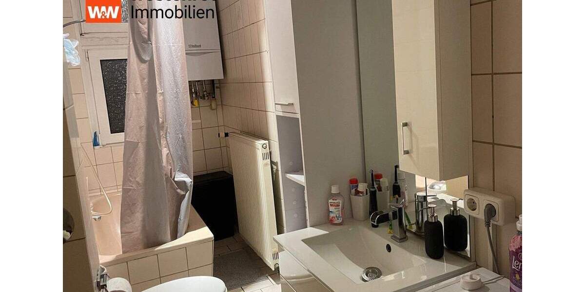 Investitionsperle in Frankfurt-Fechenheim: Vollvermietetes Mehrfamilienhaus mit 8 Einheiten zimmer