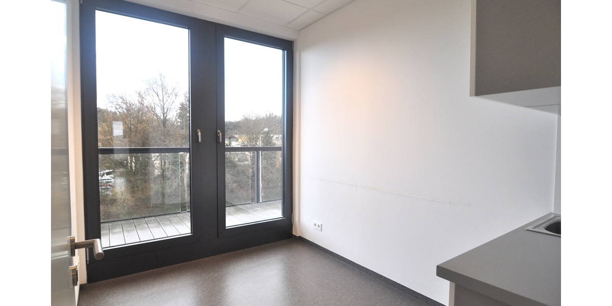 Praxisfläche mit Penthouse-Feeling im Ärztehaus - Gewerbeobjekt Königstein | Angebot:23795165