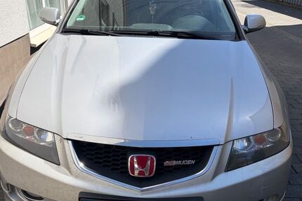 Honda Accord 182.000 km 9.500 &euro; Raunheim 65479