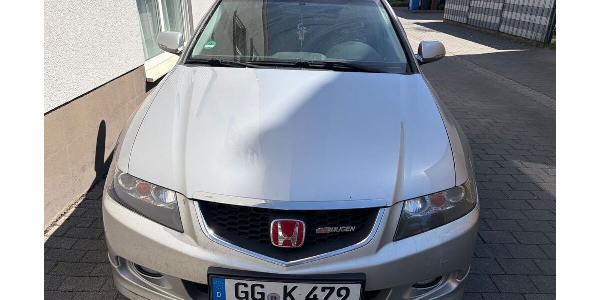 Honda Accord 182.000 km 9.500 &euro; Raunheim 65479