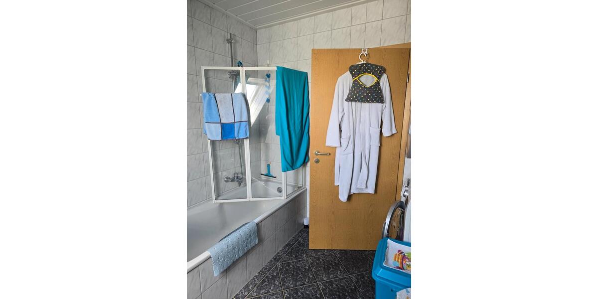 Dachgeschoßwohnung Münster (Hessen) - 1.5 Zimmer, 45 m&sup2;, 450&euro; | Angebot:26400050