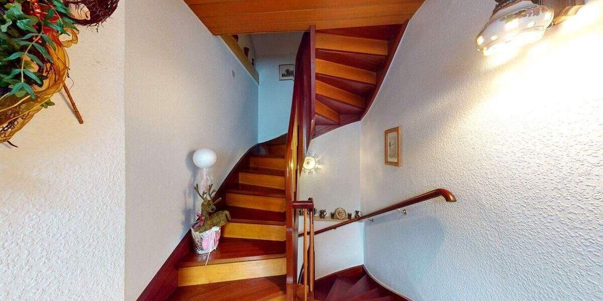 Einfamilienhaus Frankfurt am Main Nieder-Eschbach - 5 Zimmer, 96 m&sup2;, 360.000&euro; | Angebot:25626443