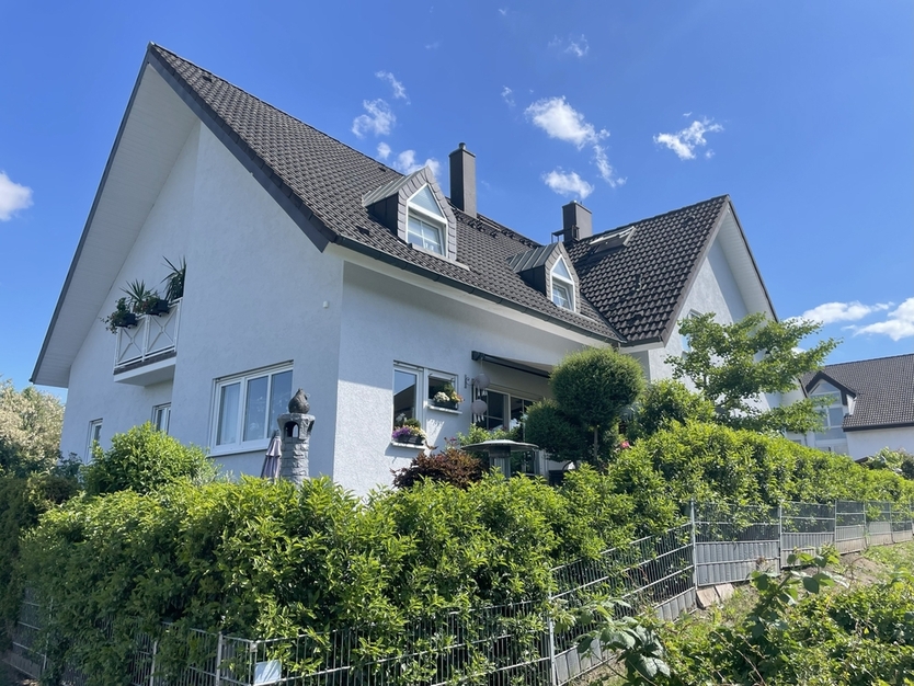 moderne DHH mit ELW im 