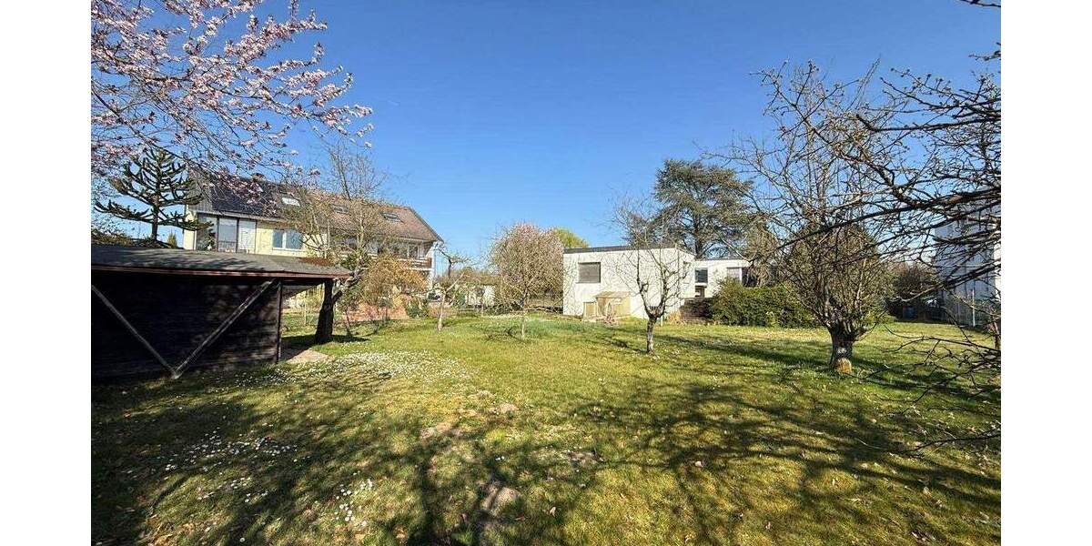 Bungalow mit großem Grundstück zimmer