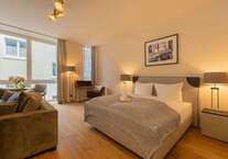 Wohnung zum Mieten in Frankfurt 2.480 € 46 m²