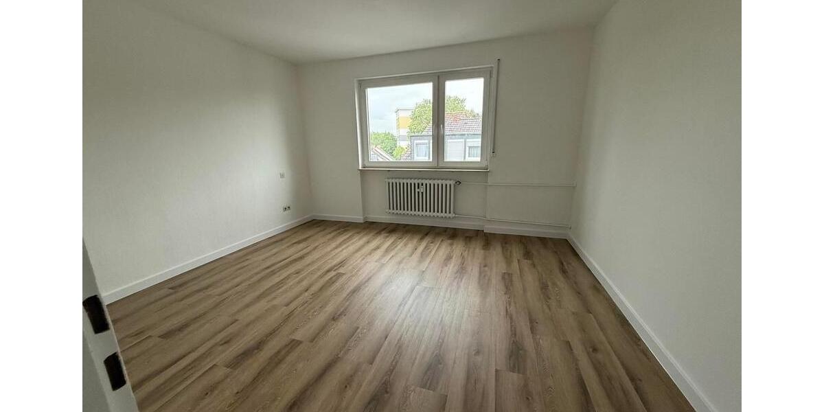 Etagenwohnung Frankfurt am Main Rödelheim - 2 Zimmer, 70 m&sup2;, 900&euro; | Angebot:26483663