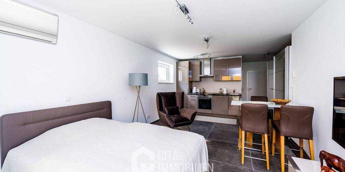 Mehrfamilienhaus, Wohnhaus Frankfurt am Main Nieder-Eschbach - 7 Zimmer, 270 m&sup2;, 1.790.000&euro; | Angebot:23521599