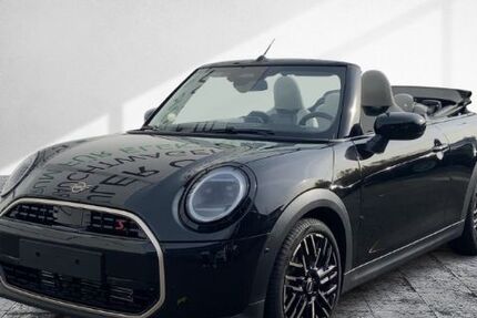 Mini Cooper S Cabrio 5.549 km 38.988 € Frankfurt 60314