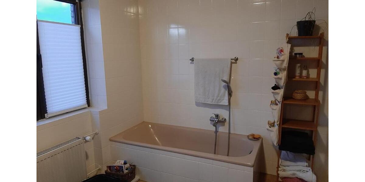 Dachgeschoßwohnung Trebur - 3 Zimmer, 115 m&sup2;, 1.200&euro; | Angebot:25427563