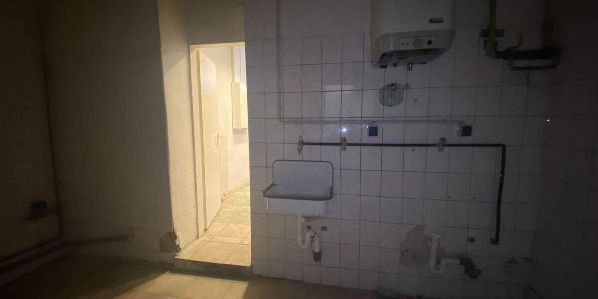 Gewerbeobjekt Frankfurt am Main Seckbach - 2 Zimmer, 70 m&sup2;, 780&euro; | Angebot:25728117