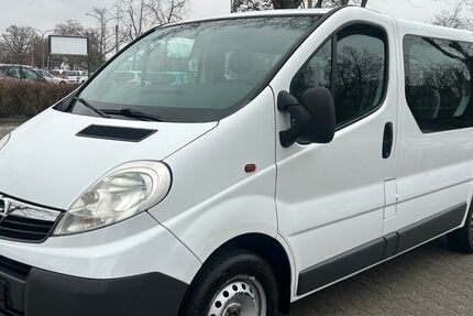 Opel Vivaro 232.000 km 4.798 &euro; Rüsselsheim 65428