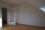 Dachgeschoßwohnung Bad Nauheim - 3 Zimmer, 64 m&sup2;, 820&euro; | Angebot:25656926