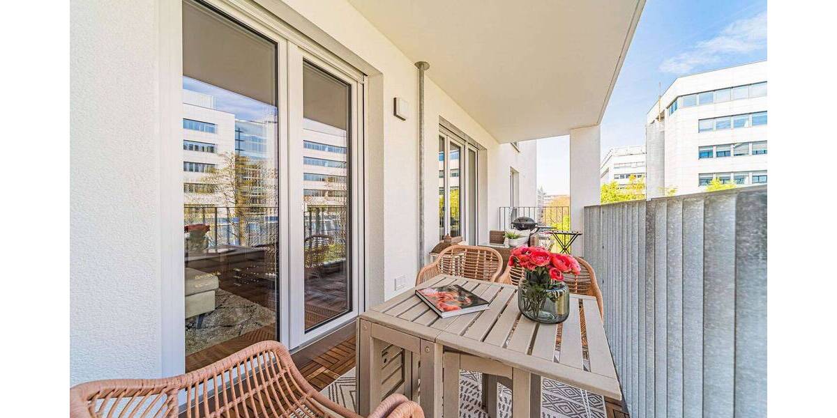 Etagenwohnung Frankfurt am Main Niederrad - 2 Zimmer, 60 m&sup2;, 2.200&euro; | Angebot:26289463