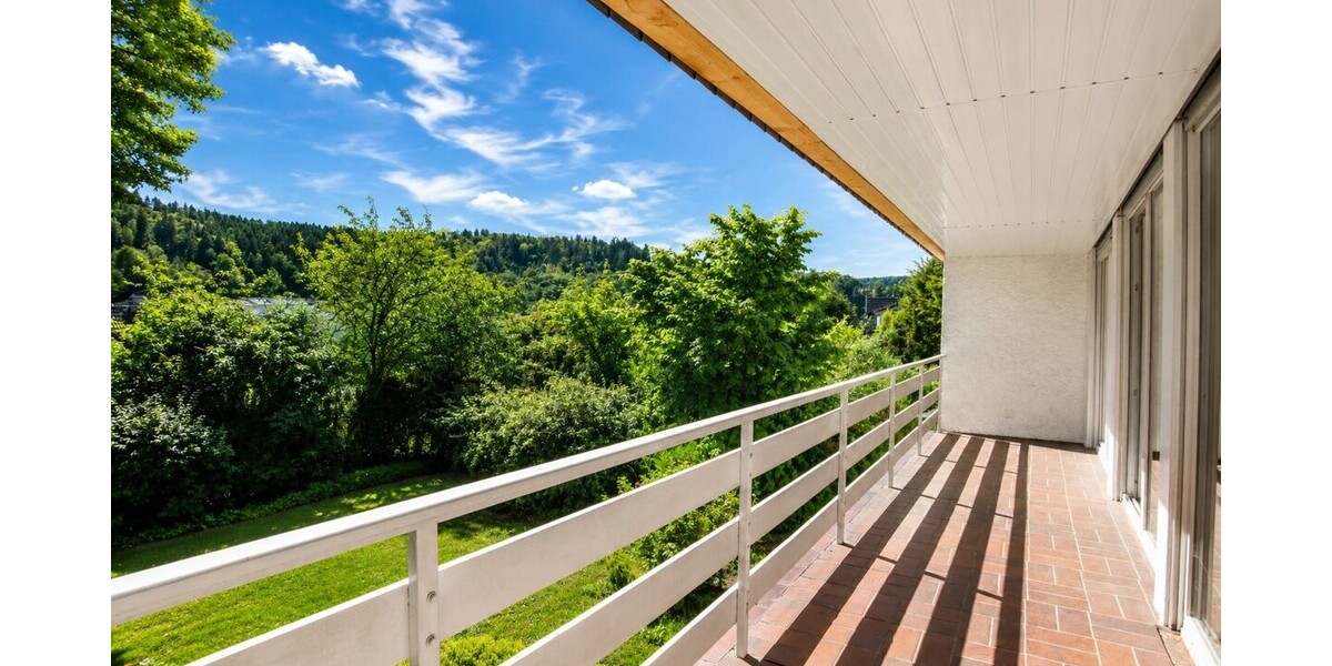 Großes Familienhaus am Sonnenhang mit Doppelgarage - Einfamilienhaus Eppstein | Angebot:27120640