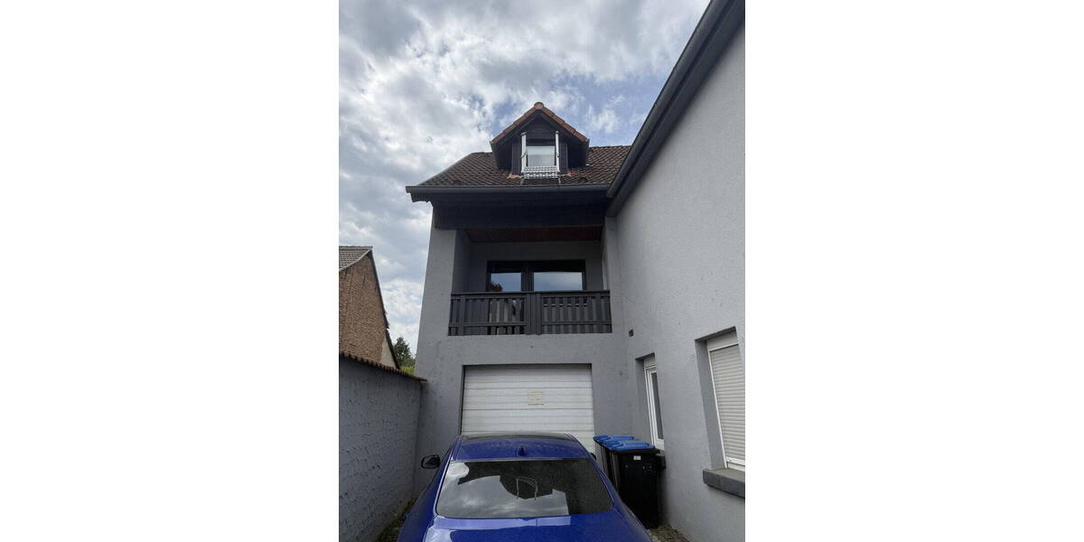 Einfamilienhaus Friedberg Ockstadt - 8 Zimmer, 195 m&sup2;, 2.490&euro; | Angebot:26358860