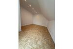 Dachgeschoßwohnung Oberursel (Taunus) - 4 Zimmer, 100 m&sup2;, 1.100&euro; | Angebot:26416269
