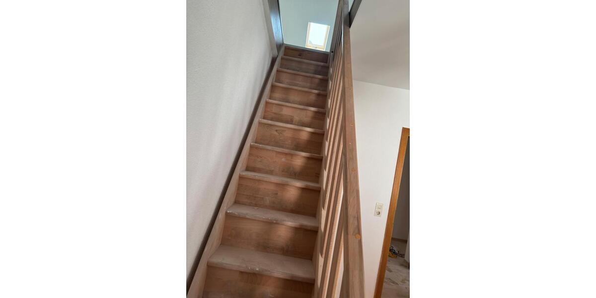 Etagenwohnung Roßdorf - 5 Zimmer, 105 m&sup2;, 1.350&euro; | Angebot:26164196