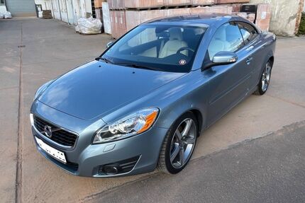 Volvo C70 64.000 km 19.850 &euro; Hainburg 63512