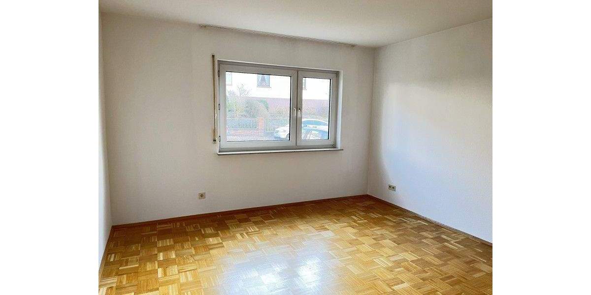 Groß, hell und zentral, 95 m² 3 Zimmer mit Garage! 3 zimmer