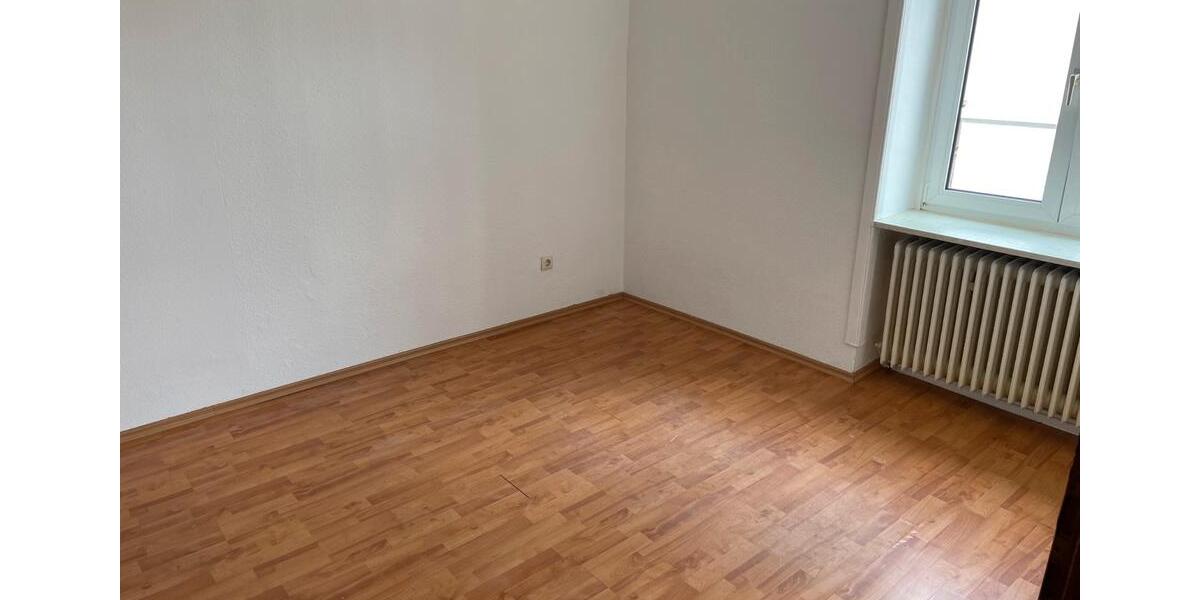 Etagenwohnung Frankfurt am Main Bockenheim - 4 Zimmer, 98 m&sup2;, 1.500&euro; | Angebot:26227370