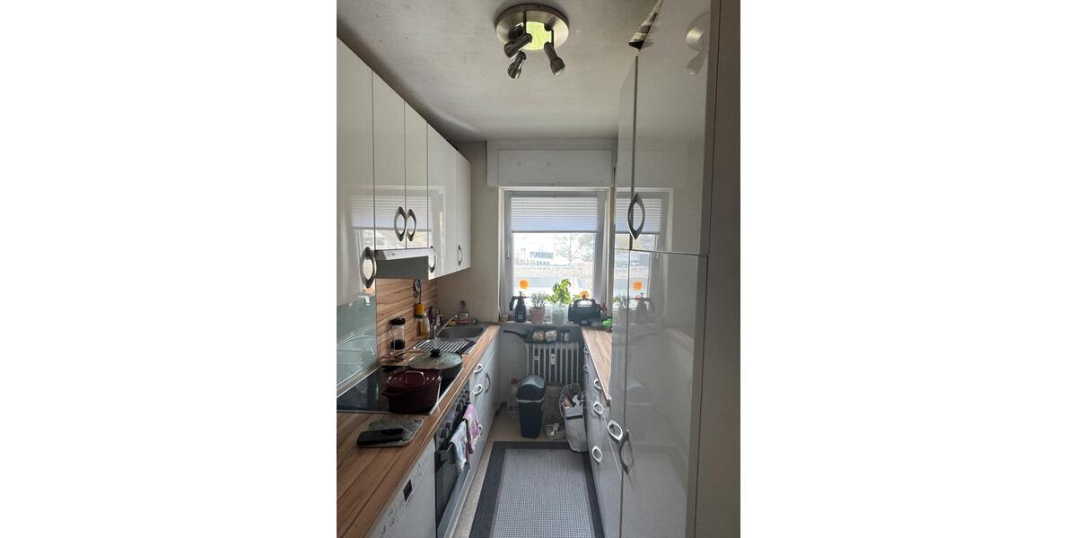 Etagenwohnung Dreieich - 3 Zimmer, 81 m&sup2;, 1.100&euro; | Angebot:26407540