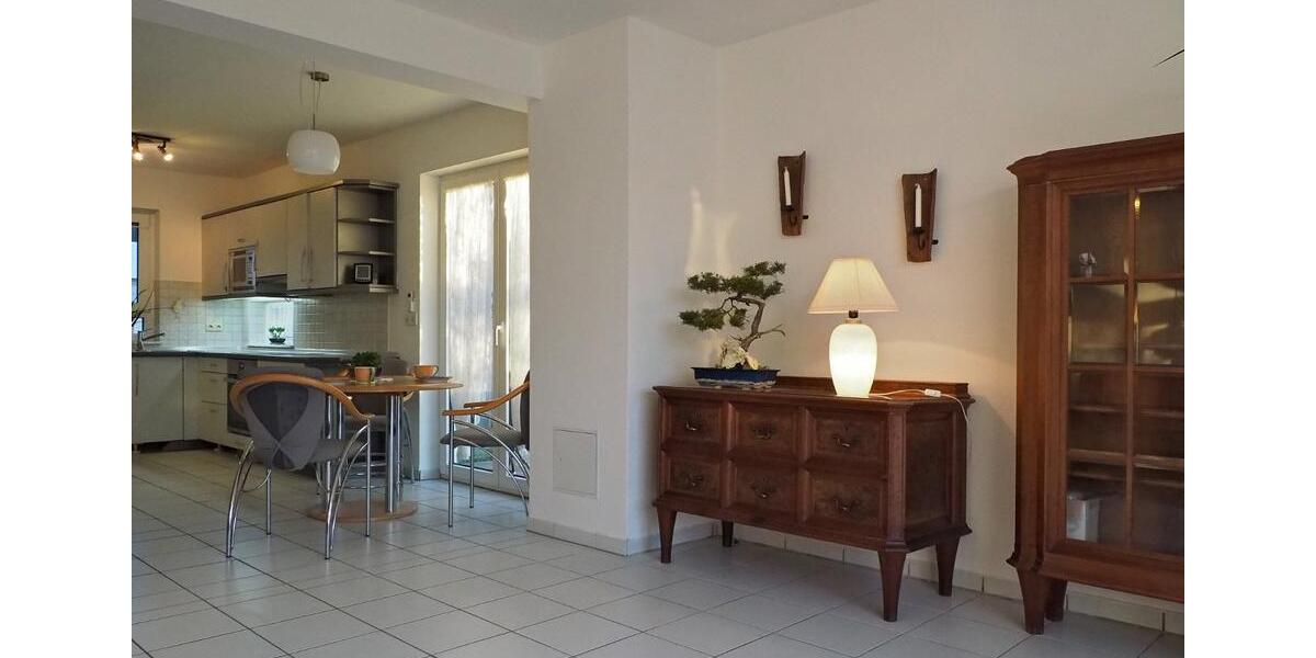 Doppelhaushälfte Griesheim - 4 Zimmer, 124 m&sup2;, 2.000&euro; | Angebot:25075972