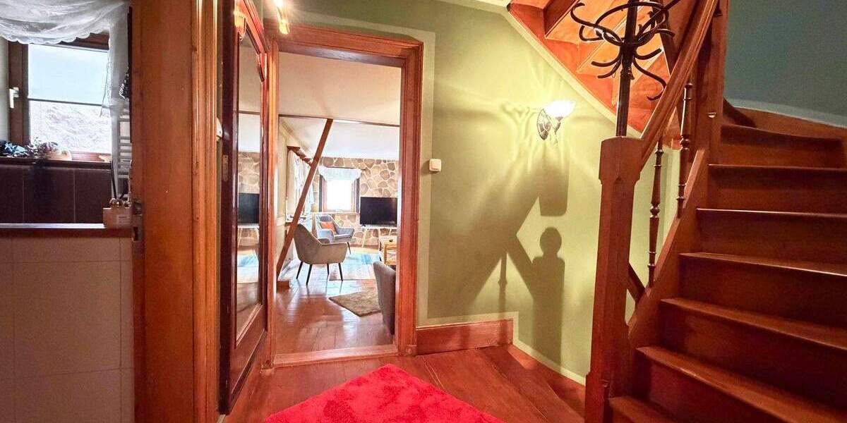 Historisches Stadthaus mit Gründerzeit-Charme im Herzen von Bad Vilbel! 4 zimmer