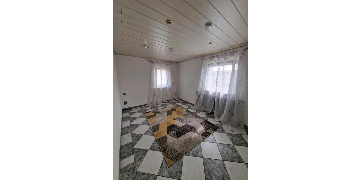 Einfamilienhaus Limeshain - 5 Zimmer, 187 m&sup2;, 370.000&euro; | Angebot:26797032
