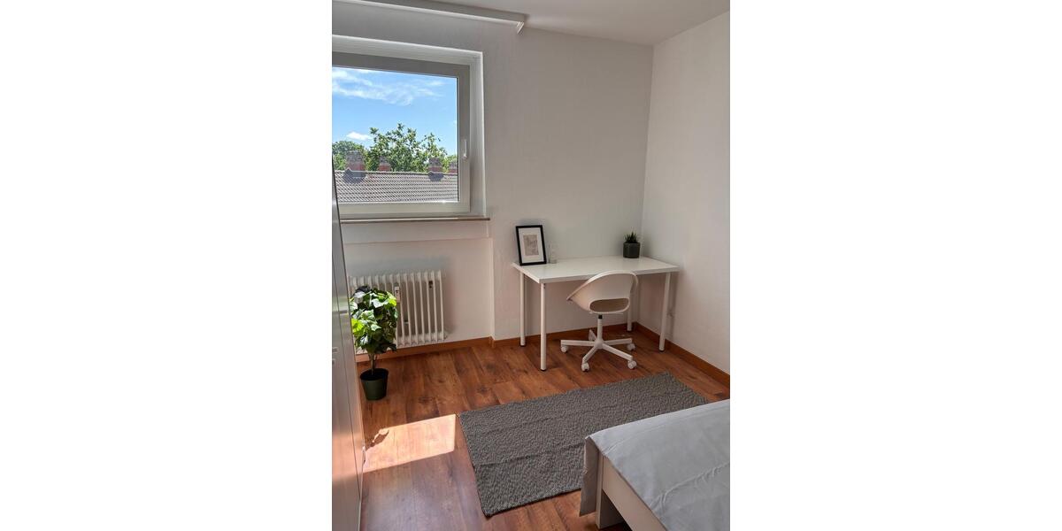 Etagenwohnung Frankfurt am Main Eschersheim - 1 Zimmer, 43 m&sup2;, 595&euro; | Angebot:26036934