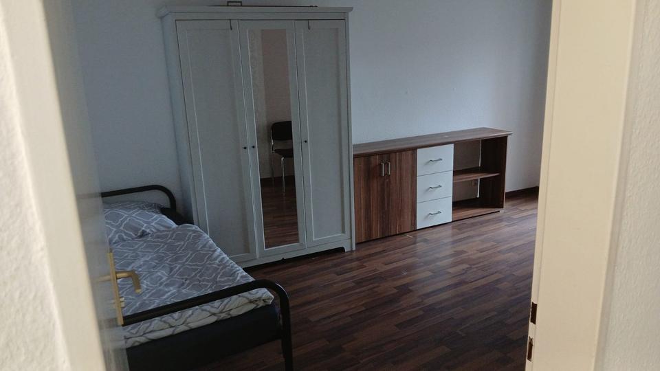 Etagenwohnung Langen (Hessen) - 4 Zimmer, 105 m&sup2;, 1.550&euro; | Angebot:25782759