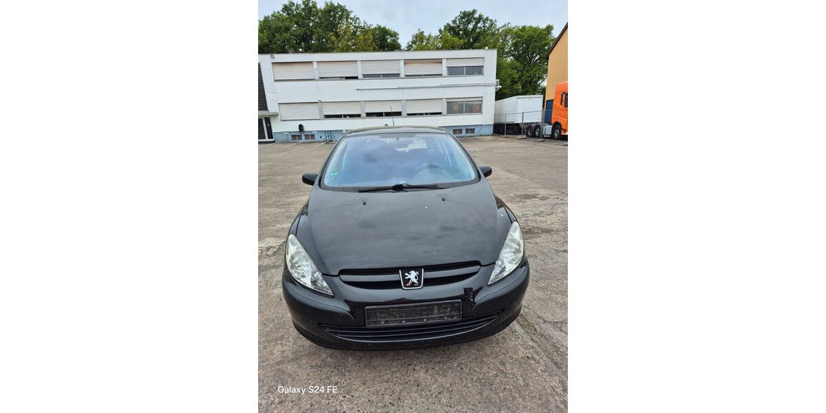 Peugeot 307 155.900 km 1.590 &euro; Frankfurt am main 65931