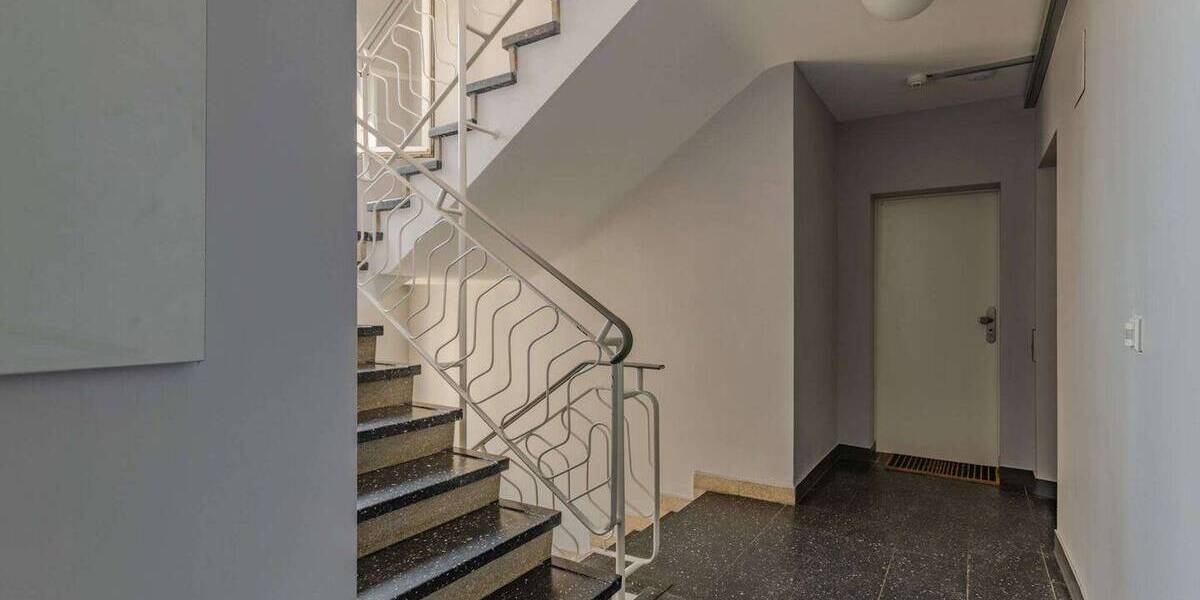 Etagenwohnung Frankfurt am Main Bahnhofsviertel - 2 Zimmer, 55 m&sup2;, 1.695&euro; | Angebot:26154035