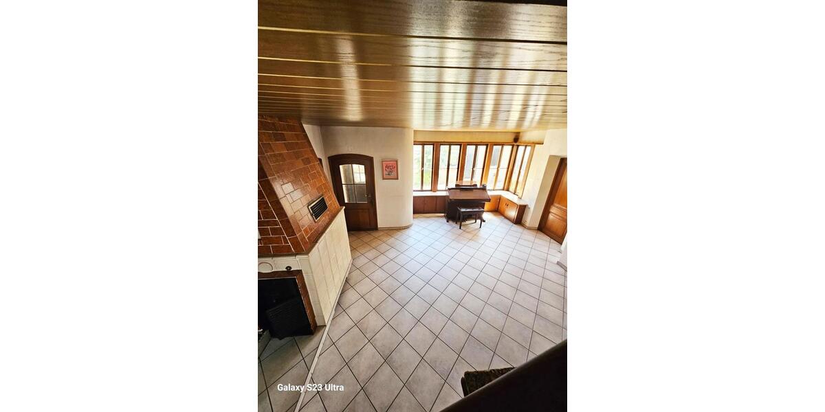 Wohnen und Arbeiten in einem Haus zimmer