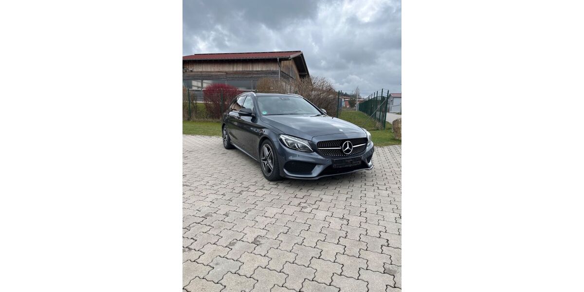 Mercedes-Benz C 450 AMG 115.847 km 26.499 &euro; Bischofsheim 65474