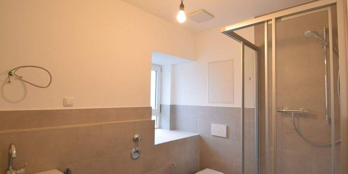 Renovierte 3-Zimmer-Wohnung in zentraler Lage mit guter Anbindung 3 zimmer