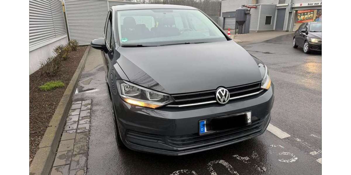 VW Touran 74.650 km 14.800 &euro; Maintal 63477