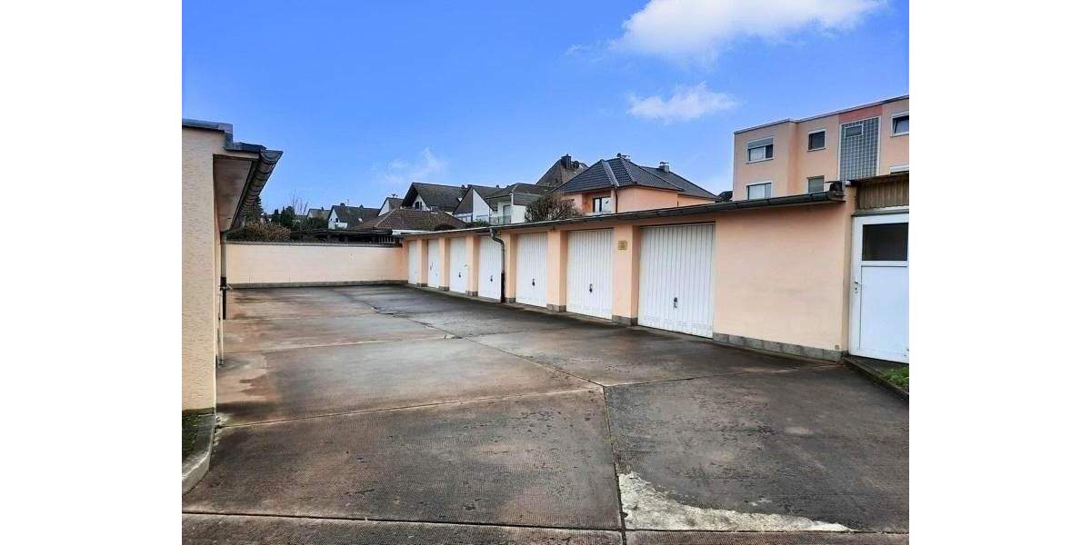 Sie streichen die Wände, und wir die Kosten.....Provisionsfrei für den Käufer ! 3 zimmer