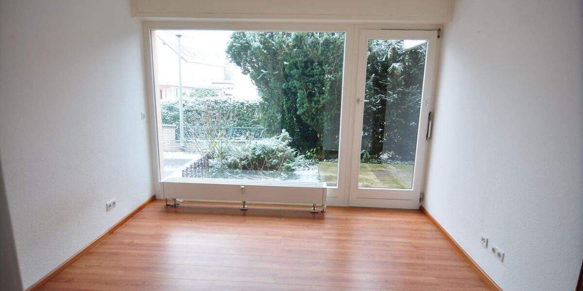 Etagenwohnung Kriftel - 2 Zimmer, 94 m&sup2;, 1.200&euro; | Angebot:24862186