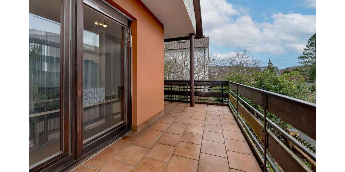 Etagenwohnung Hofheim am Taunus - 3 Zimmer, 96 m&sup2;, 349.000&euro; | Angebot:25795377