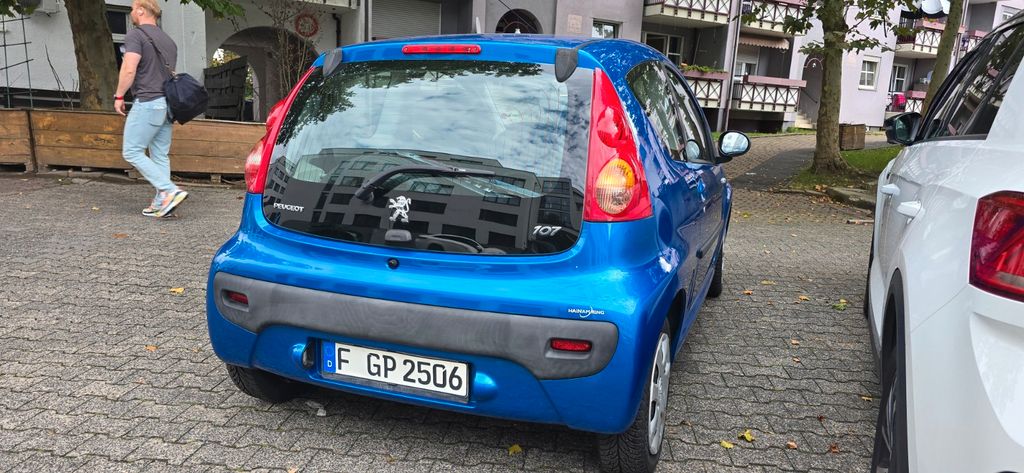 Peugeot 107 135.000 km 2.600 &euro; FRANKFURT AM MAIN 60598
